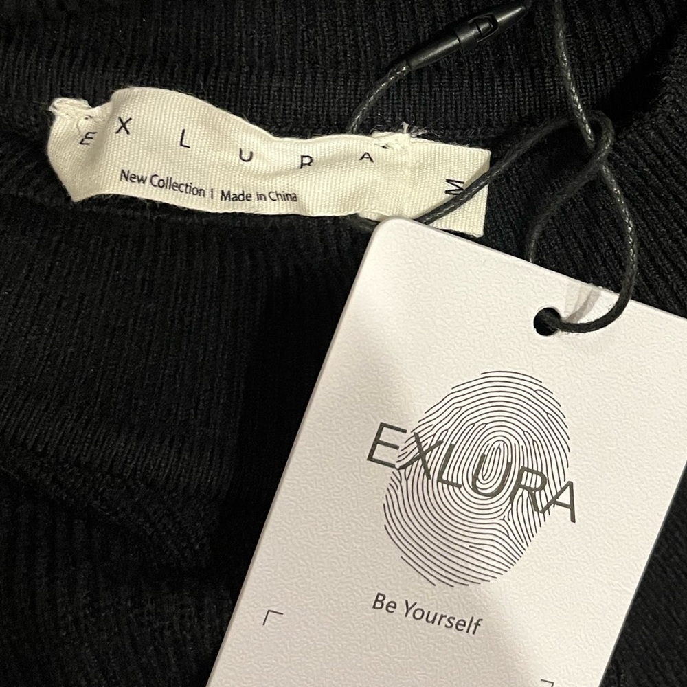Soft High Crew Neck Keyhole Puff Sleeve Sweater Mock Black Exlura Size Medium - Picture 12 of 16